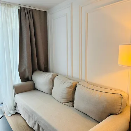 Stari Dvor Apartment Kastela