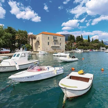 Stari Dvor Apartment