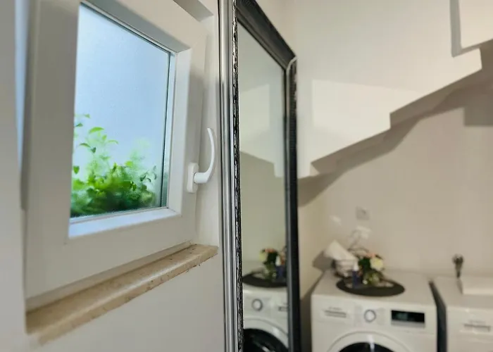 Stari Dvor Каштела