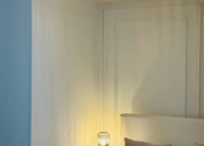 Stari Dvor * Каштела