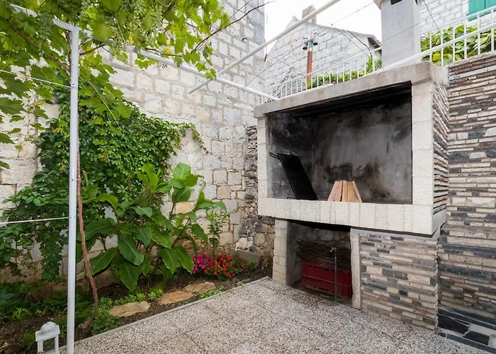 Stari Dvor Апартаменты