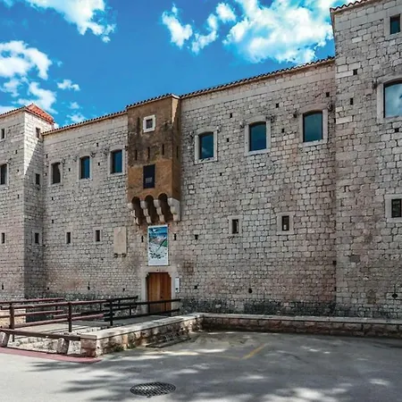 Stari Dvor Apartmán